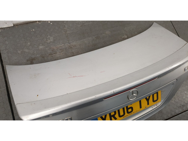 Замок багажника  Mercedes C W203 2000-2008       