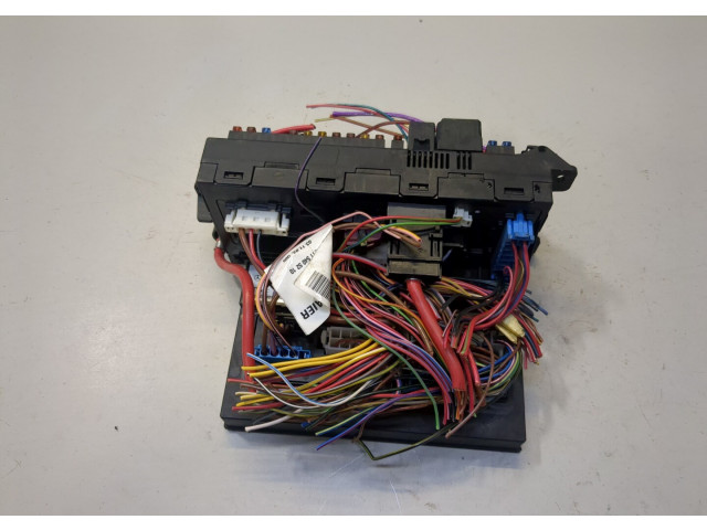 Блок предохранителей  Mercedes E W211 2002-2009      2115454301     3