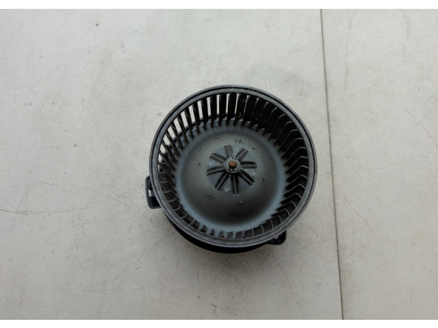 Моторчик печки  Mitsubishi Carisma MF0160700260, 0130111191    MF0160700260, 0130111191   