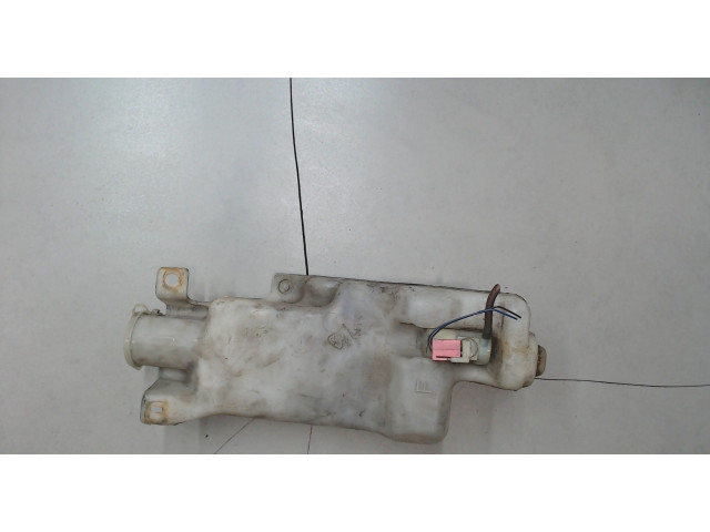Бачок омывателя  Mazda Bongo Friendee 1995-2005 S05B67481     2.5