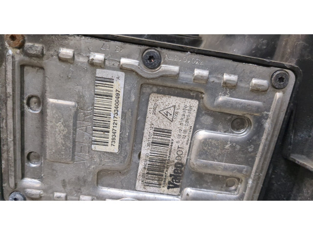 Фара передняя  Chrysler 300C 2004-2011 правая 