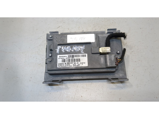 Дисплей бортового компьютера  Peugeot 208 2012-2019 9805301780       