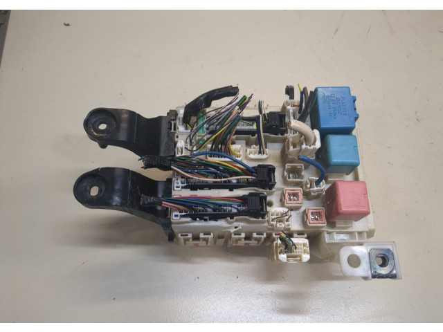 Блок предохранителей  Pontiac Vibe 2 2008-2010           1.8