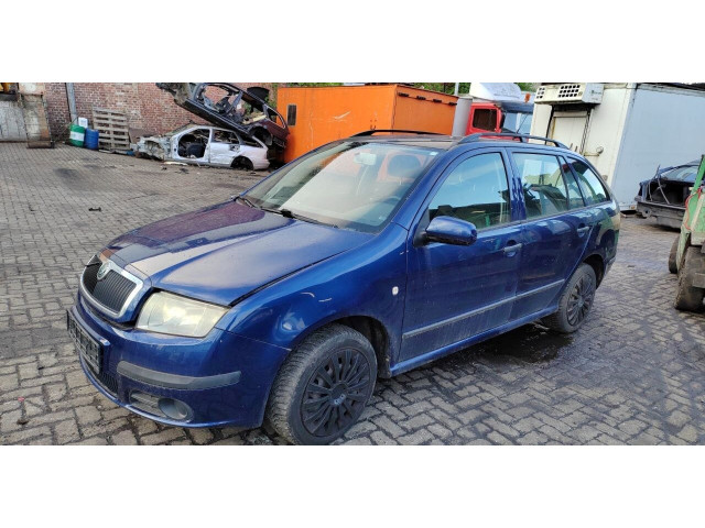 Фара передняя  Skoda Fabia 2004-2007 левая 