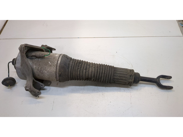 Стойка амортизатора  Audi A8 (D3) 2002-2010 4E0616040AF     