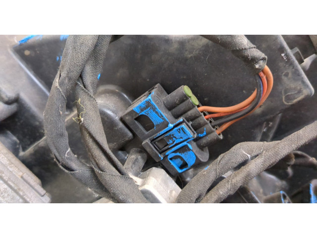 Фара передняя  Mercedes ML W164 2005-2011 правая 