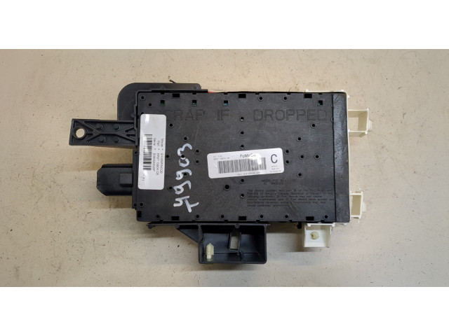 Блок предохранителей  Ford Mustang 2009-2014      BP3T15604CB   