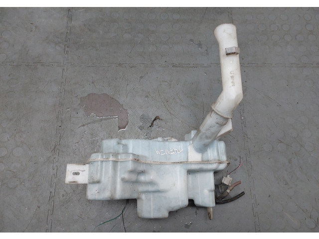 Бачок омывателя  Mazda 5 (CR) 2005-2010    