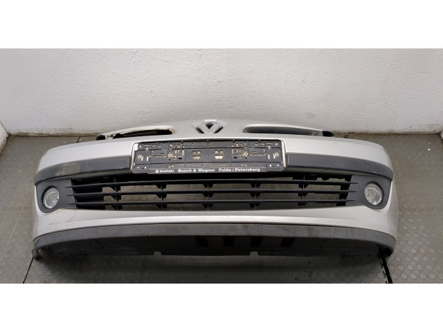 Решетка радиатора  Renault Clio 2005-2009          