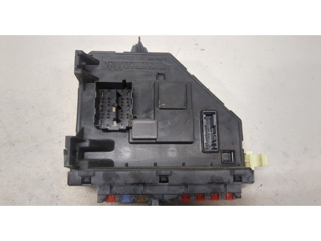 Блок предохранителей  Ford Explorer 2006-2010         