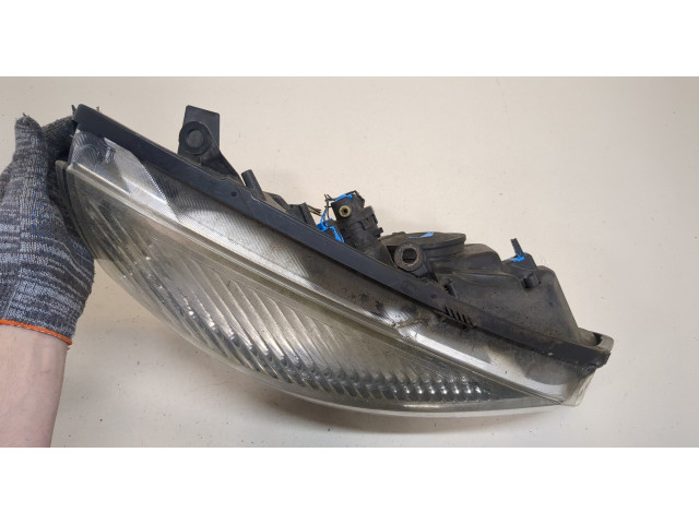 Фара передняя  Renault Scenic 2003-2009 правая 