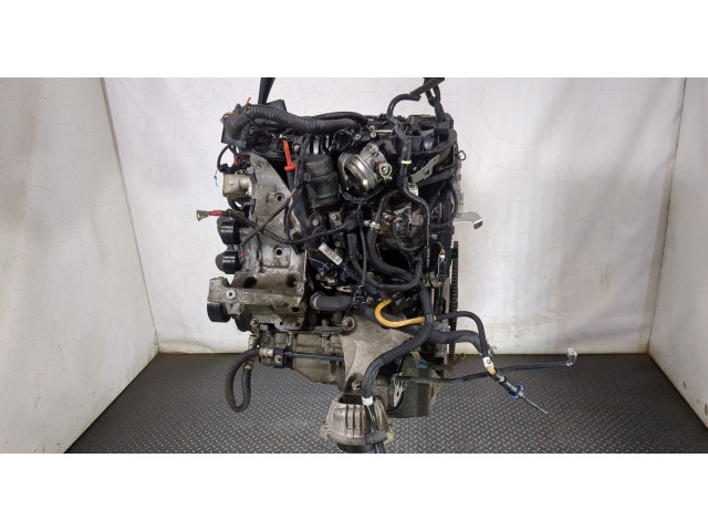 Клапанная крышка двигателя ДВС  BMW 3 E90, E91, E92, E93 2005-2012      