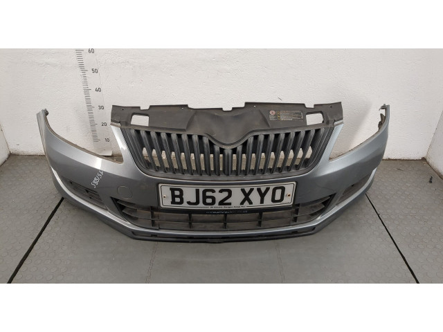 Бампер  Skoda Fabia 2007-2014 передний   