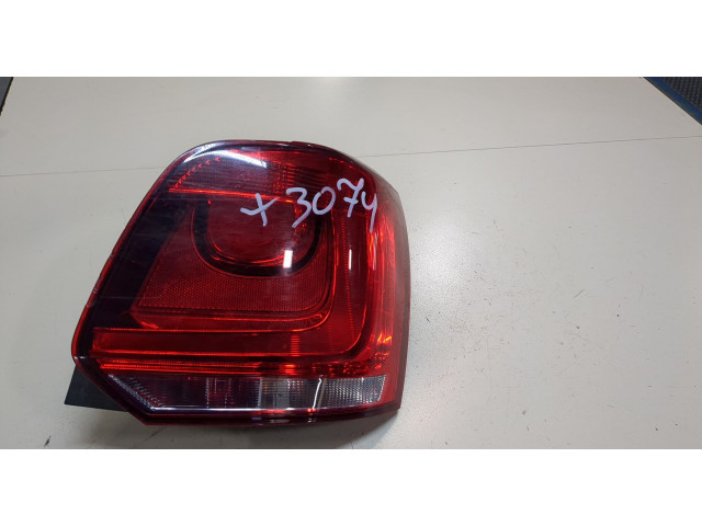 Задний фонарь        Volkswagen Polo 2009-2014 