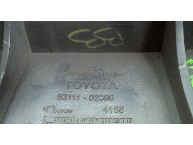 Решетка радиатора  Toyota Auris E15 2006-2012            5311102390