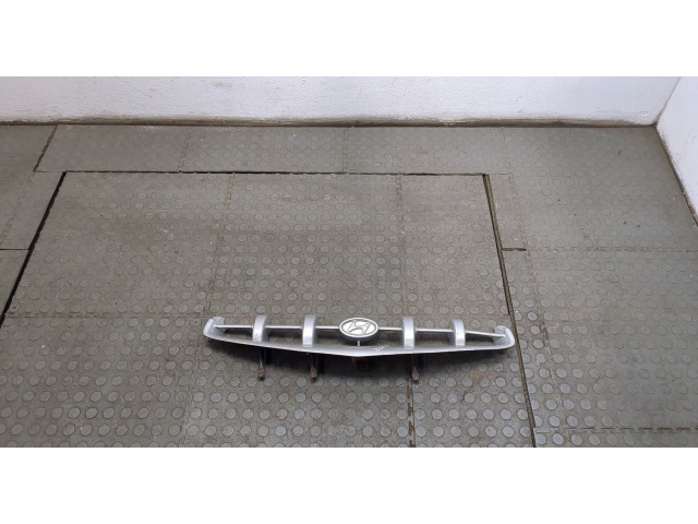 Решетка радиатора  Hyundai Accent 2000-2006          