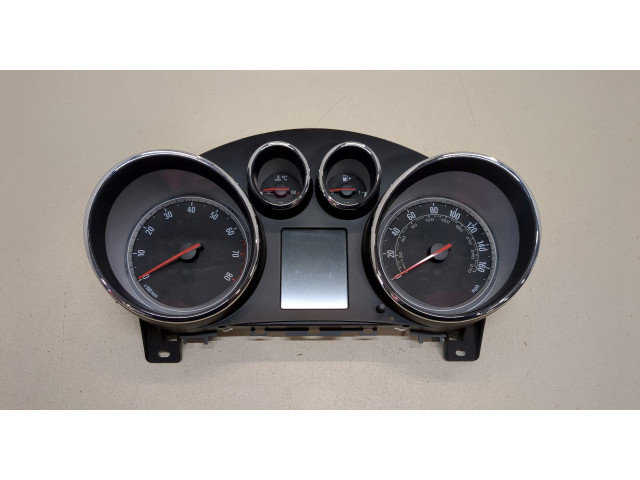 Панель приборов  Opel Astra J 2010-2017       13355678, 13355340     