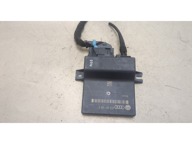 Блок комфорта  Audi A8 (D3) 2005-2007      4E0907468E  