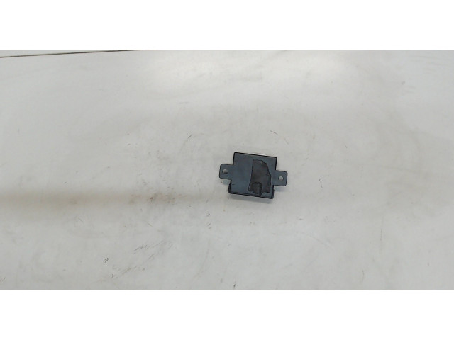 Блок комфорта  Renault Megane 3 2009-2016      8200261824    