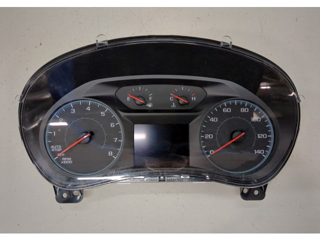 Панель приборов  Chevrolet Equinox 2017-       84424074     