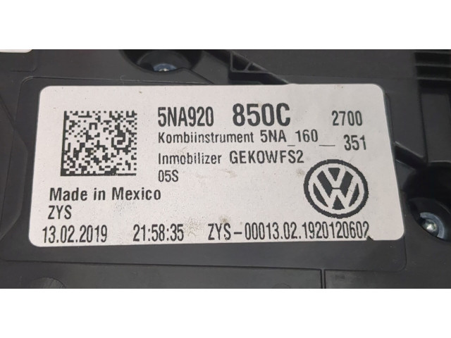 Панель приборов  Volkswagen Tiguan 2016-2020            