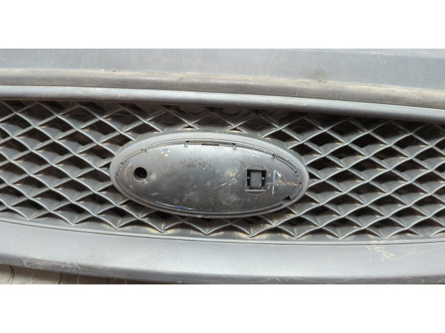 Решетка радиатора  Ford Focus 2 2005-2008          1508154, 4M518200AK