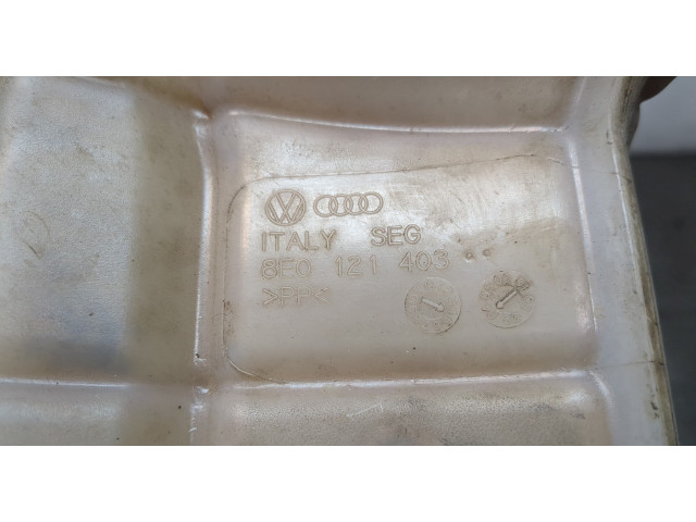 Бачок расширительный  Audi A4 (B6) 2000-2004 8e0121403     1.9