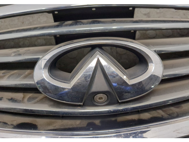 Решетка радиатора  Infiniti EX35          