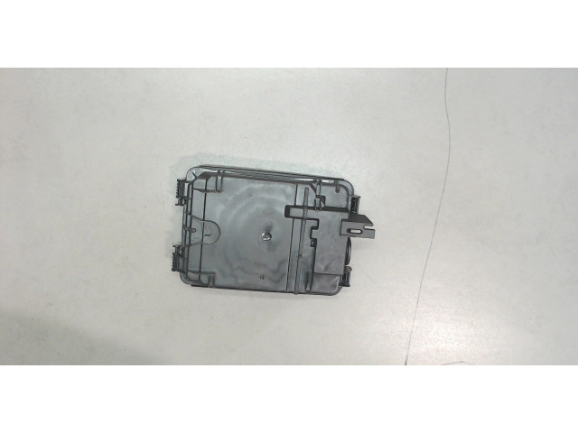 Корпус блока предохранителей  Audi A6 (C5) Allroad 2000-2005      8D0927613      4.2