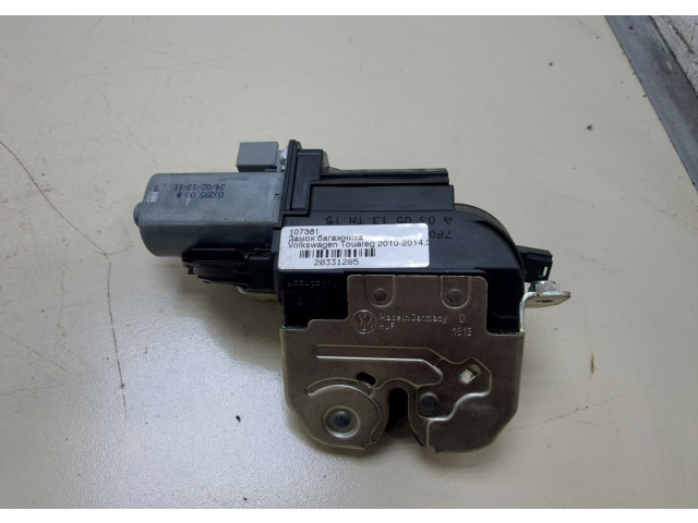 Замок багажника  Volkswagen Touareg 2010-2014       