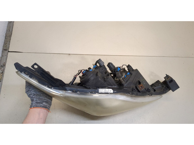 Фара передняя  Mazda 5 (CR) 2005-2010 правая 