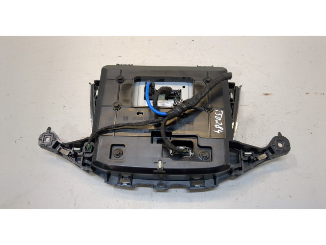 Дисплей бортового компьютера  Opel Astra K 2015- 39042448       