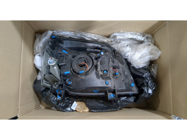 Фара передняя  Nissan X-Trail (T30) 2001-2006 левая 