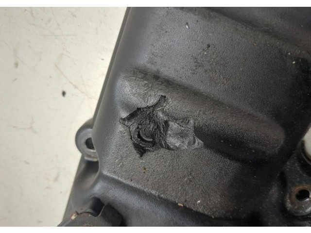 Клапанная крышка двигателя ДВС  Hyundai H-1 Starex 2007-2015 2.5  224104A450   