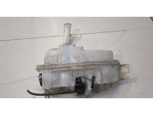 Бачок омывателя  Mazda 5 (CR) 2005-2010      1.8