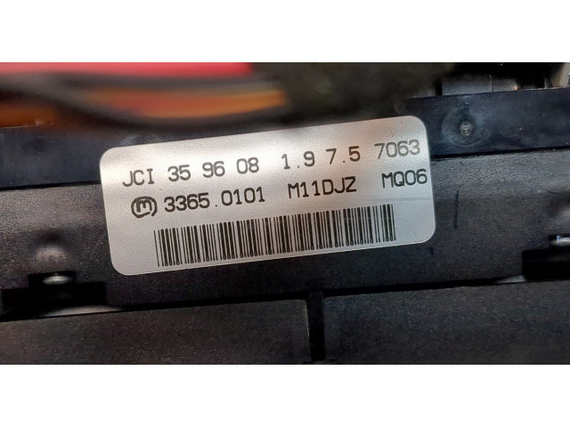 Дисплей мультимедиа  Mercedes GL X164 2006-2012          