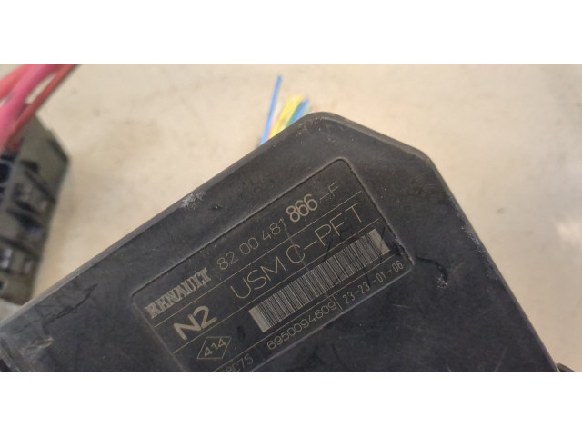 Блок предохранителей  Renault Scenic 2003-2009      8200481866   
