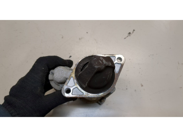 Стартер  Opel Astra H 2004-2010 1.8     