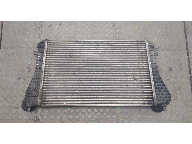 Интеркулер  Volkswagen Tiguan 2007-2011 2.0  3C0145805R    
