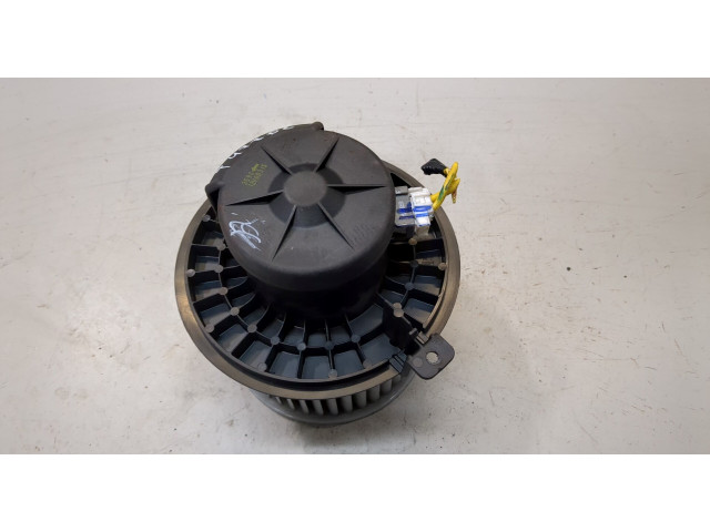 Моторчик печки  Renault Scenic 2003-2009        