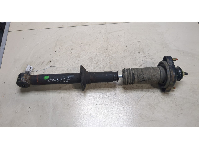 Стойка амортизатора  Mitsubishi Colt 1996-2004 MR244447, MB871085    1.3  бензин