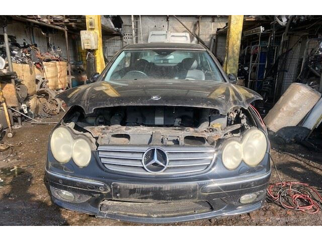 Стойка амортизатора  Mercedes CLK W209 2002-2009      2.6  бензин