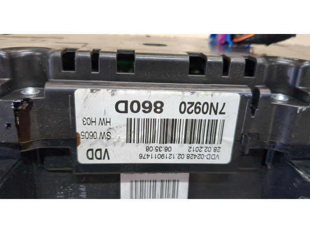 Панель приборов  Volkswagen Sharan 2010-2015       7n0920860d     