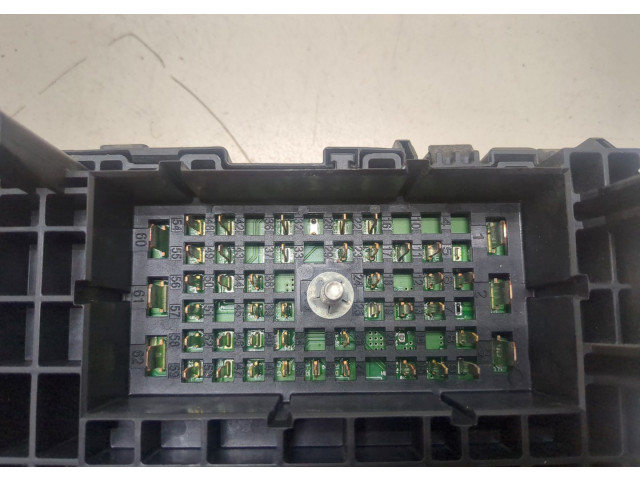 Блок предохранителей  Jeep Cherokee 2013-      68264536ab   