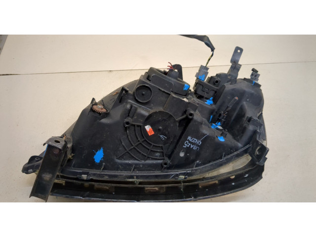 Фара передняя  Honda Civic 2000-2006 правая 