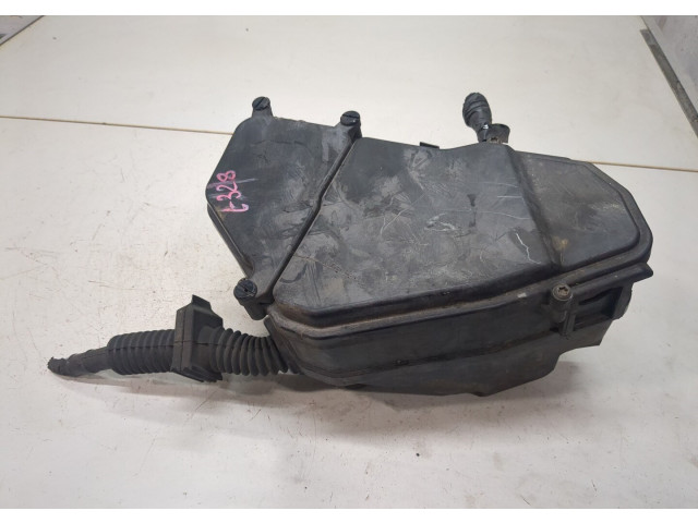 Блок предохранителей  Volkswagen Touareg 2010-2014          3.6