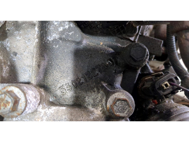 Клапанная крышка двигателя ДВС  Jeep Liberty 2002-2006 3.7     