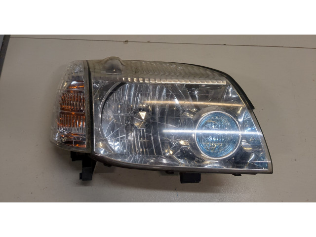 Фара передняя  Nissan X-Trail (T30) 2001-2006 правая 