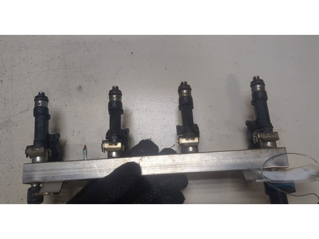 Форсунка топливная  Opel Meriva 2010-    817027, 55572731, 5817425, 24420543     