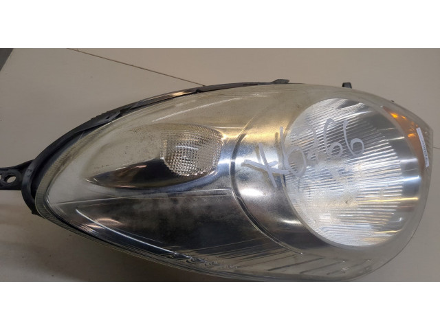 Фара передняя  Nissan Note E11 2006-2013 правая 